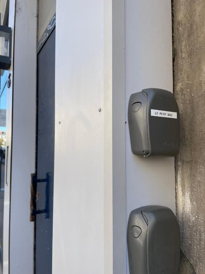 Apartament Le Petit Duc Dijon Zewnętrze zdjęcie